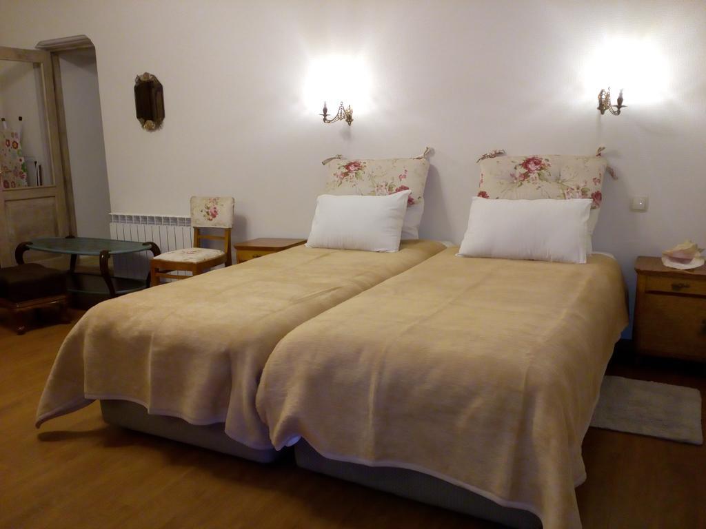 Art House Petunia Apartment Tbilisi Bagian luar foto