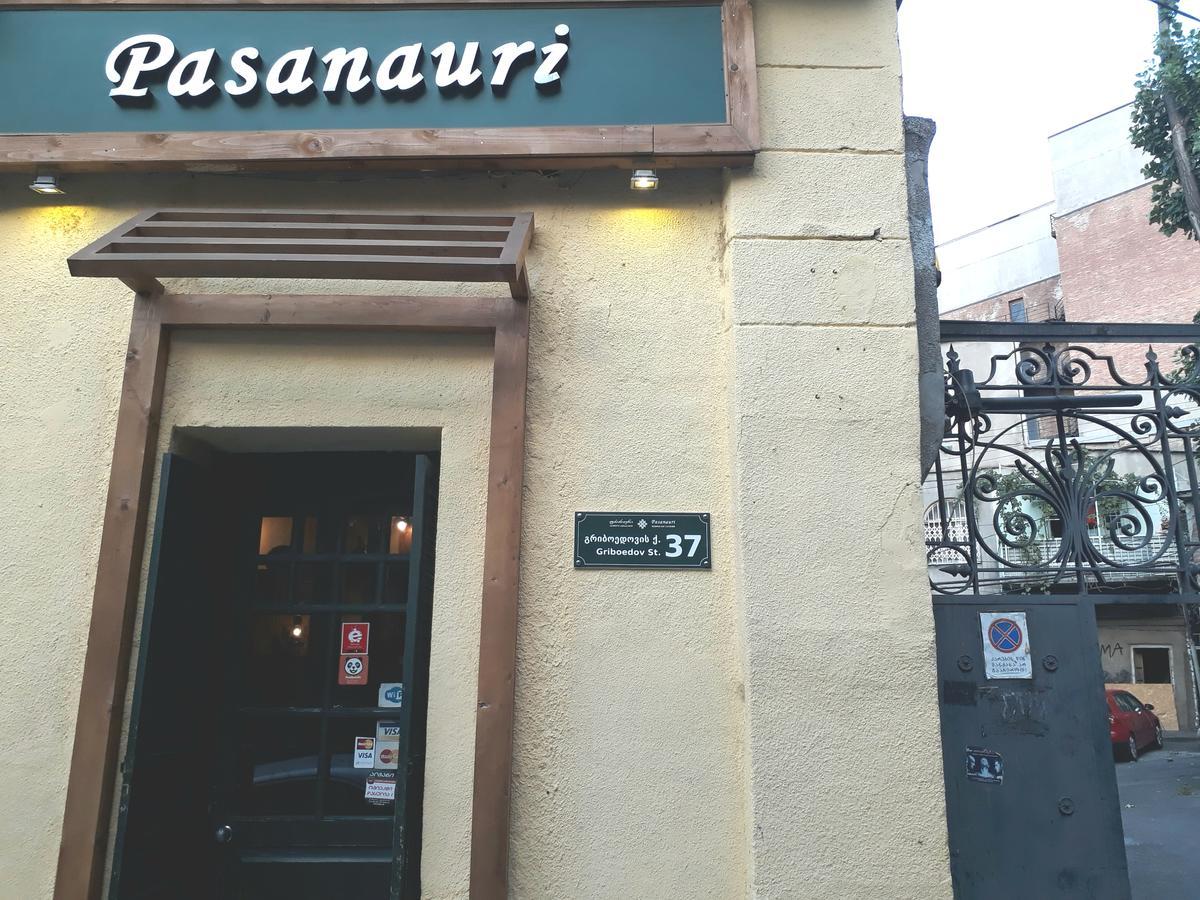 Art House Petunia Apartment Tbilisi Bagian luar foto